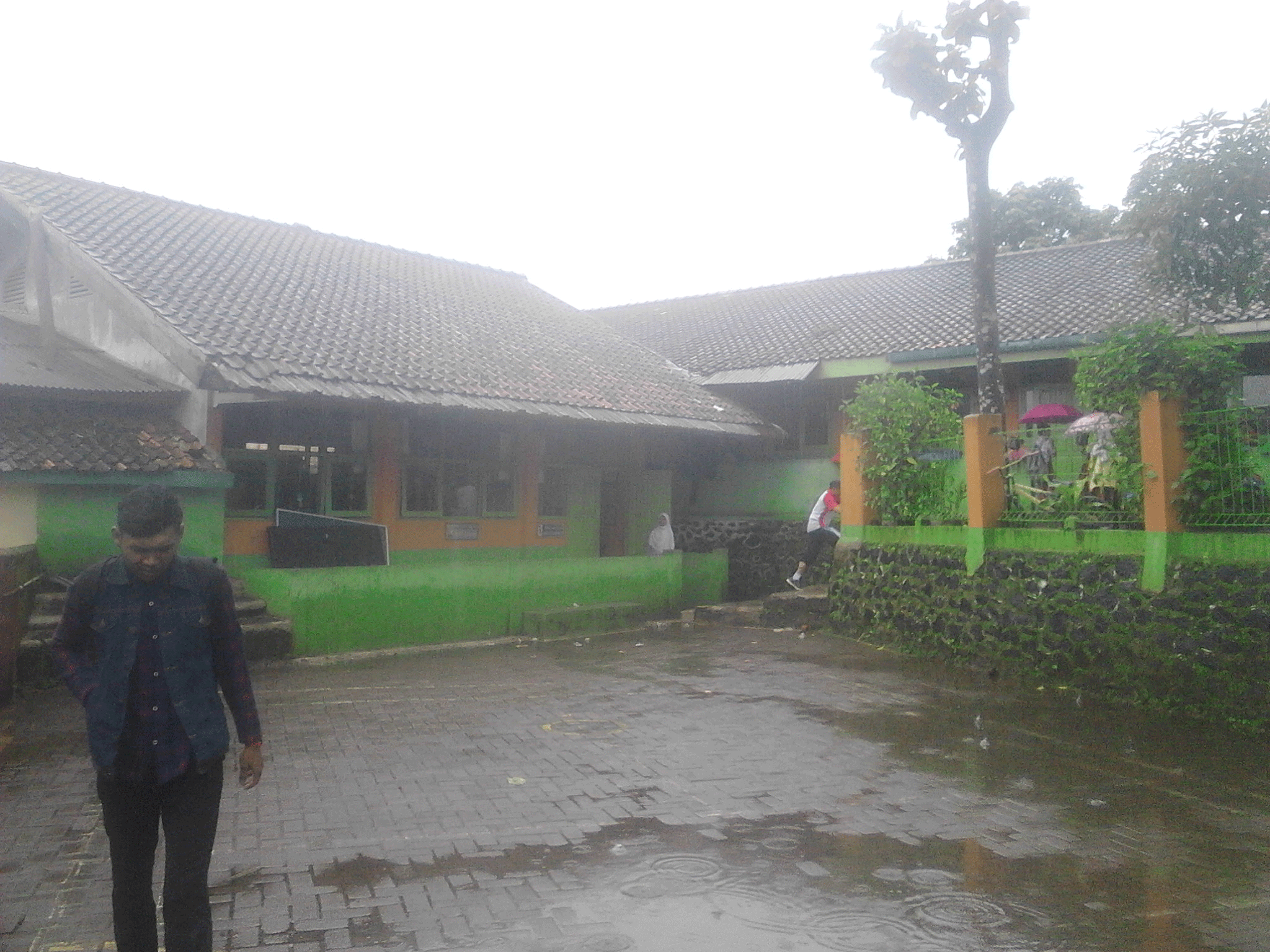 SDN-2-Panggleseran-Butuh-Relokasi