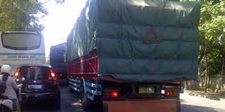 Pemkot Sukabumi Larang Truk Bermuatan Besar Melintas