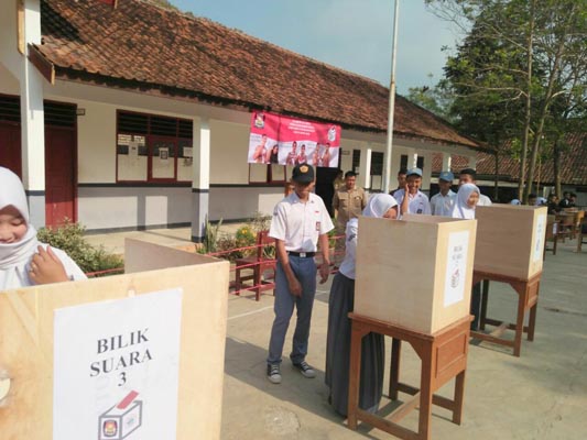 SMKN 1 Gunungguruh Gelar Pemilihan Ketua OSIS Ala Pilkada