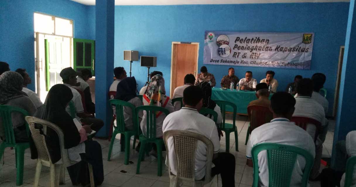Pemdes Sukamaju Adakan Bimtek RT dan RW
