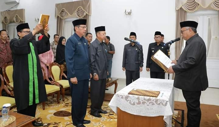 Bupati Sukabumi Lantik Ketua Dewan Pengawas Perumda TJM Sukabumi
