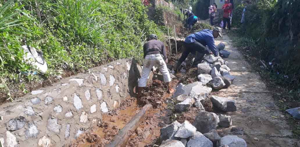 Pemdes Sukamekar Realisasikan Banprov 2019