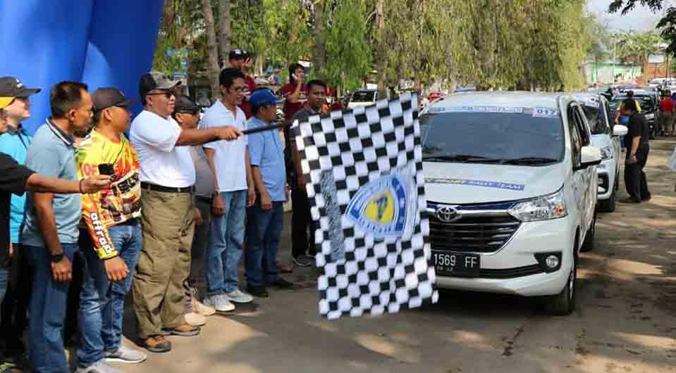 Bupati Sukabumi Dampingi Mentreri Koprasi dan UKM