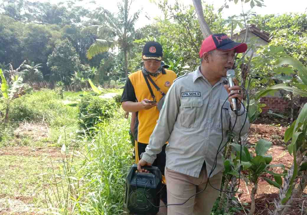 Pemdes Wangunreja Gencarkan Sosialisasi dan Penyemprotan Disinfektan