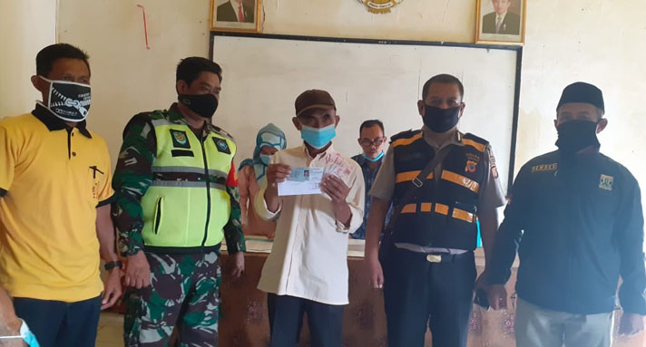 Sebanyak 240 KPM di Desa Bojongjengkol Terima BLT DD 2020  