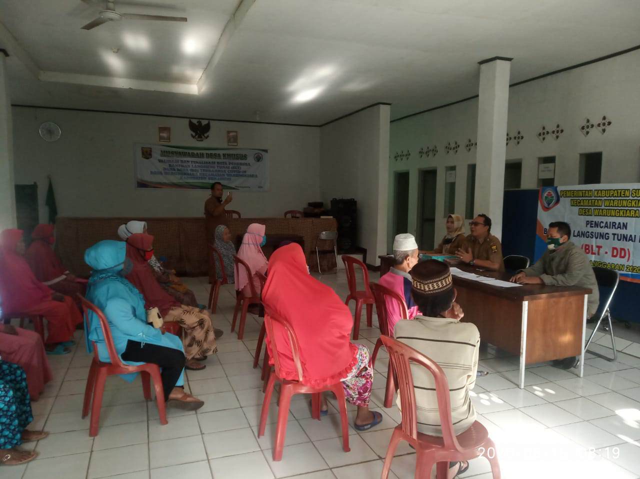 Sebanyak 250 KPM di Desa Nangerang Peroleh BST Kabupaten