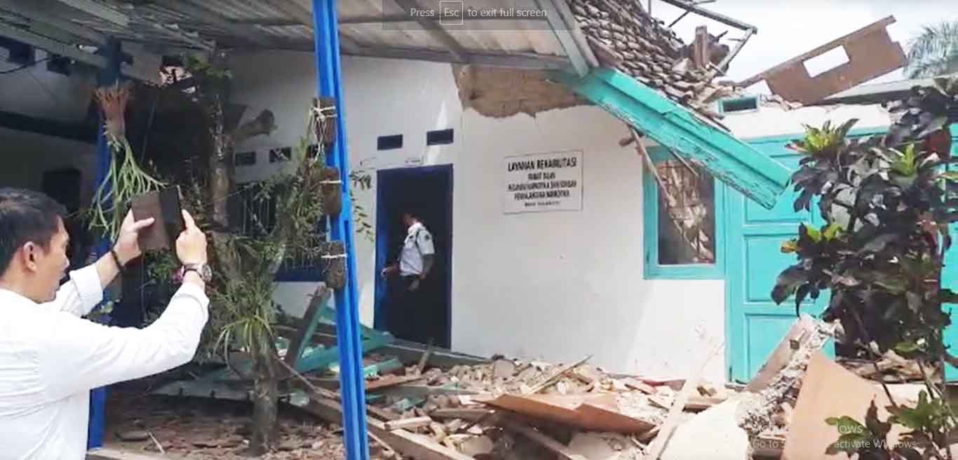 Kantor BNN Sukabumi Roboh Diterjang Angin Kencang
