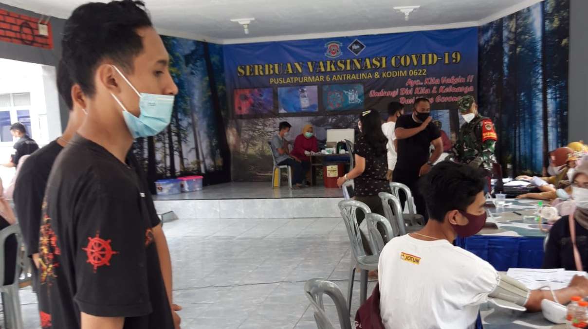 Serbuan Vaksinasi Covid-19 Terus Digencarkan Koramil 0622-07/Jampang Tengah
