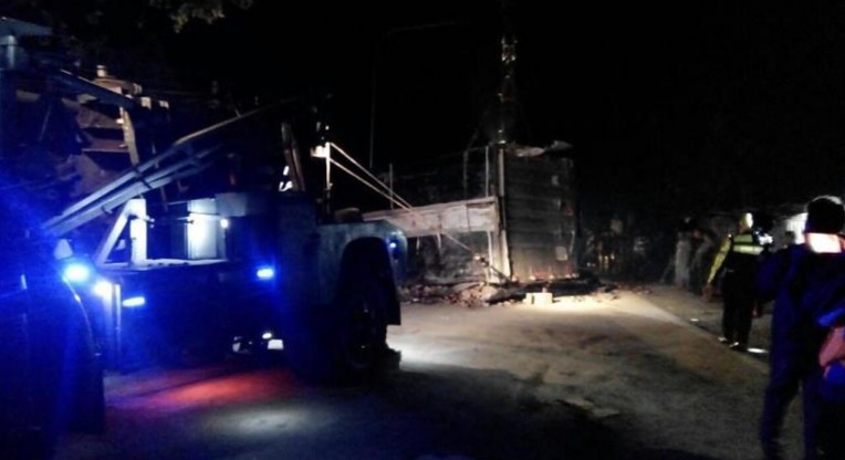 Pemdes Selaawi Bagikan Insentif Lembaga Desa 2021