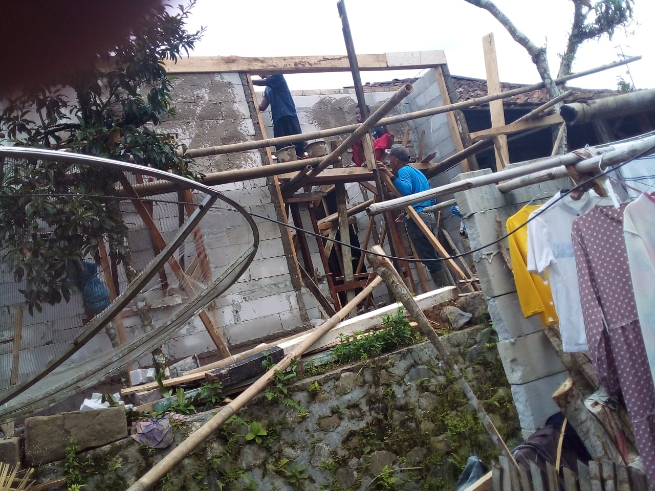 Pembangunan RTLH di Desa Sukamaju Masih Tahap Finishing