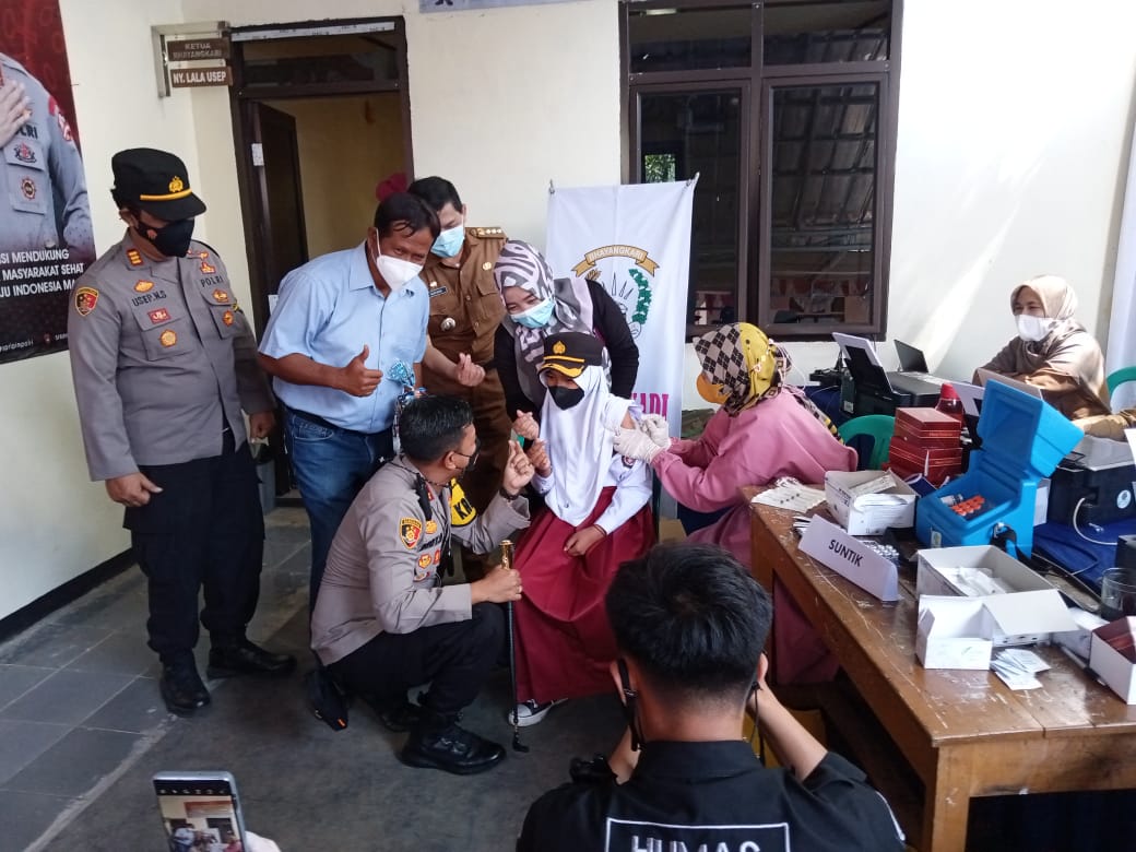 Forkopimcam bersama UPTD Puskesmas Jampangtengah Gelar Vaksinasi Untuk Anak Usia Dini 