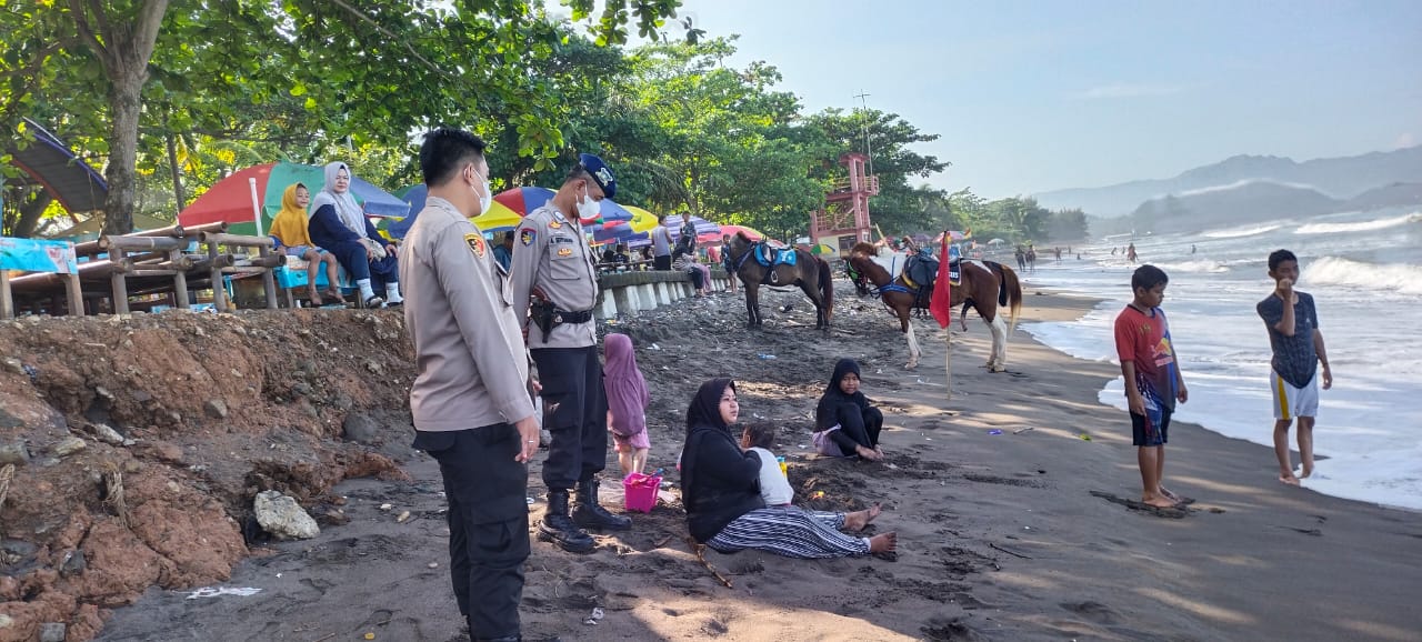 Sat Polairud Polres Sukabumi Laksanakan Pengamanan di Kawasan Objek Wisata Pesisir Pantai