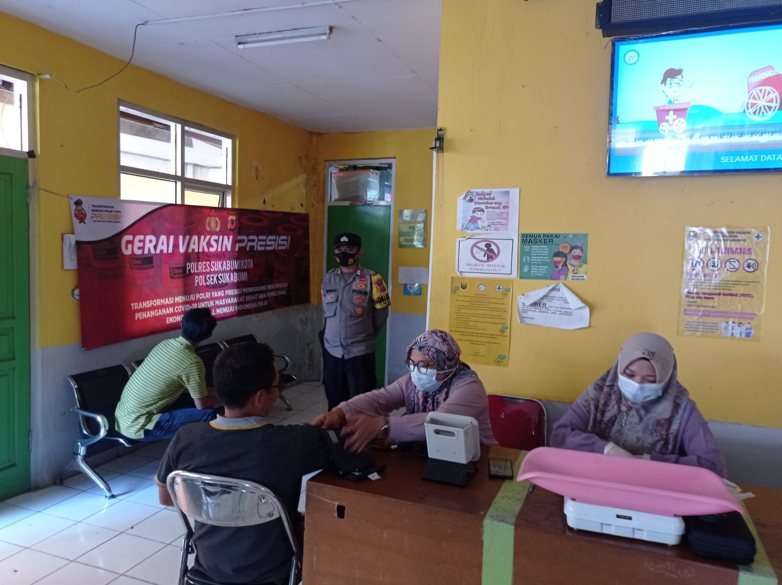 Dukung Pemerintah, Polsek Sukabumi Buka Gerai Vaksin