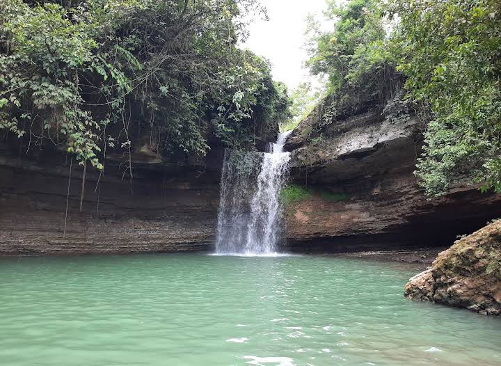 Pemandangan Indah Tersaji di Curug Cipatala, Simak Penjelasannya