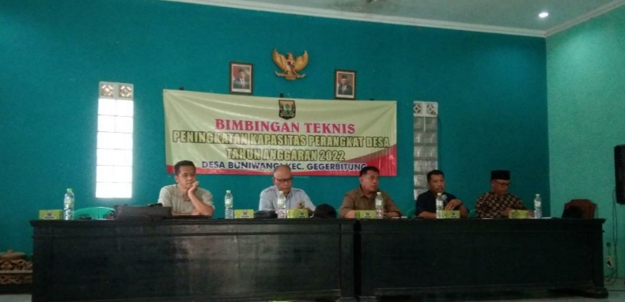 Upaya Peningkatan Kapasitas Perangkat Desa, Pemdes Buniwangi Gelar Bimtek