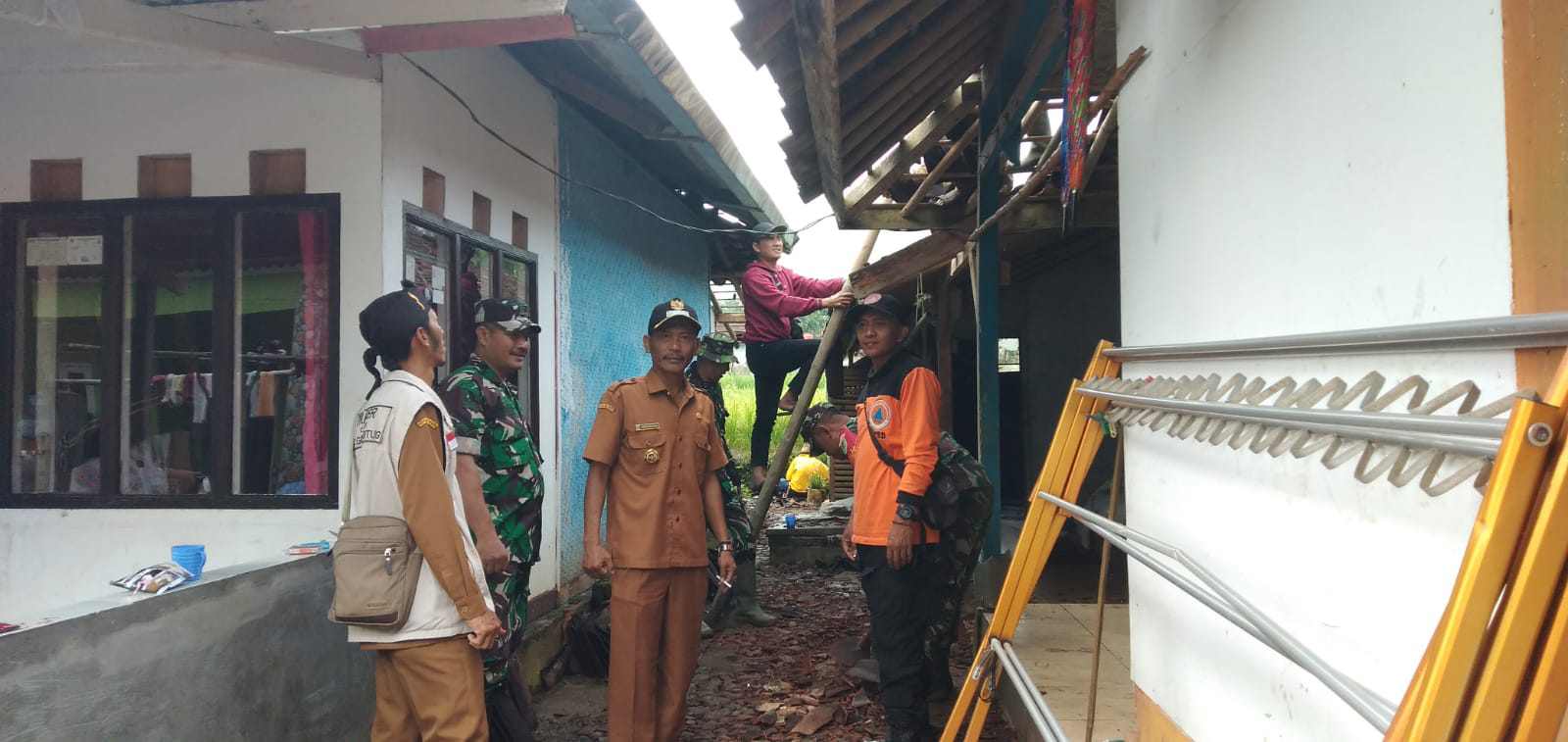 Puluhan Rumah Warga di Kecamatan Gegerbitung Tersapu Angin Kencang