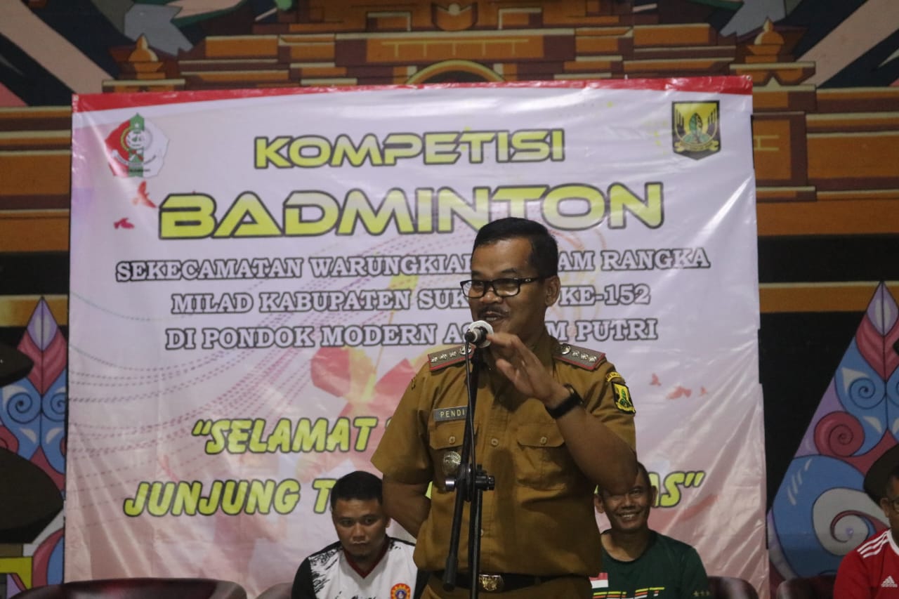 Camat Warungkiara Resmi Buka Pertandingan Badminton Tingkat Kecamatan