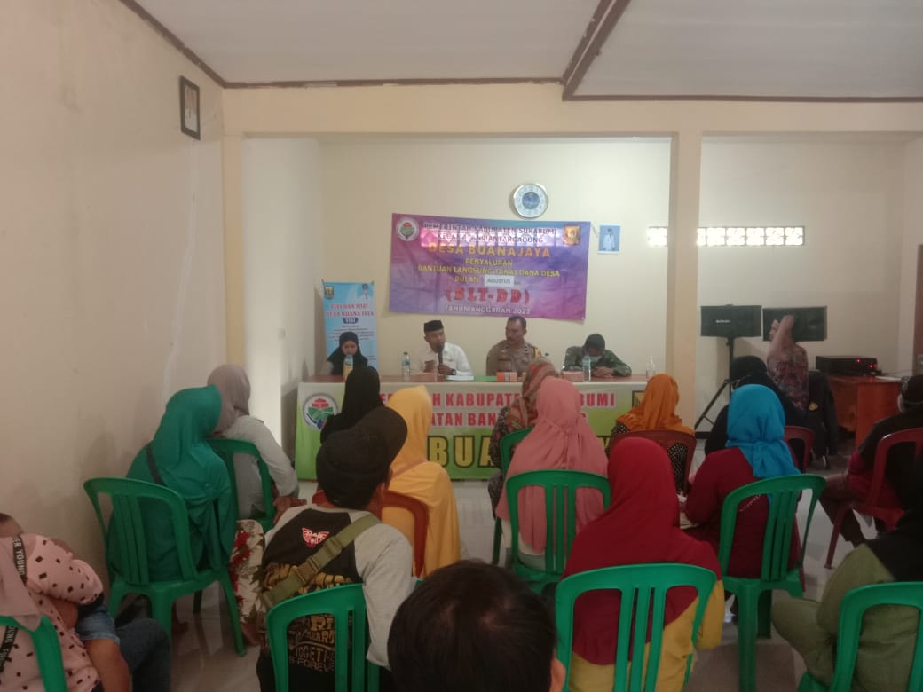 Pemdes Buanajaya Sukses Salurkan BLT DD September 2022