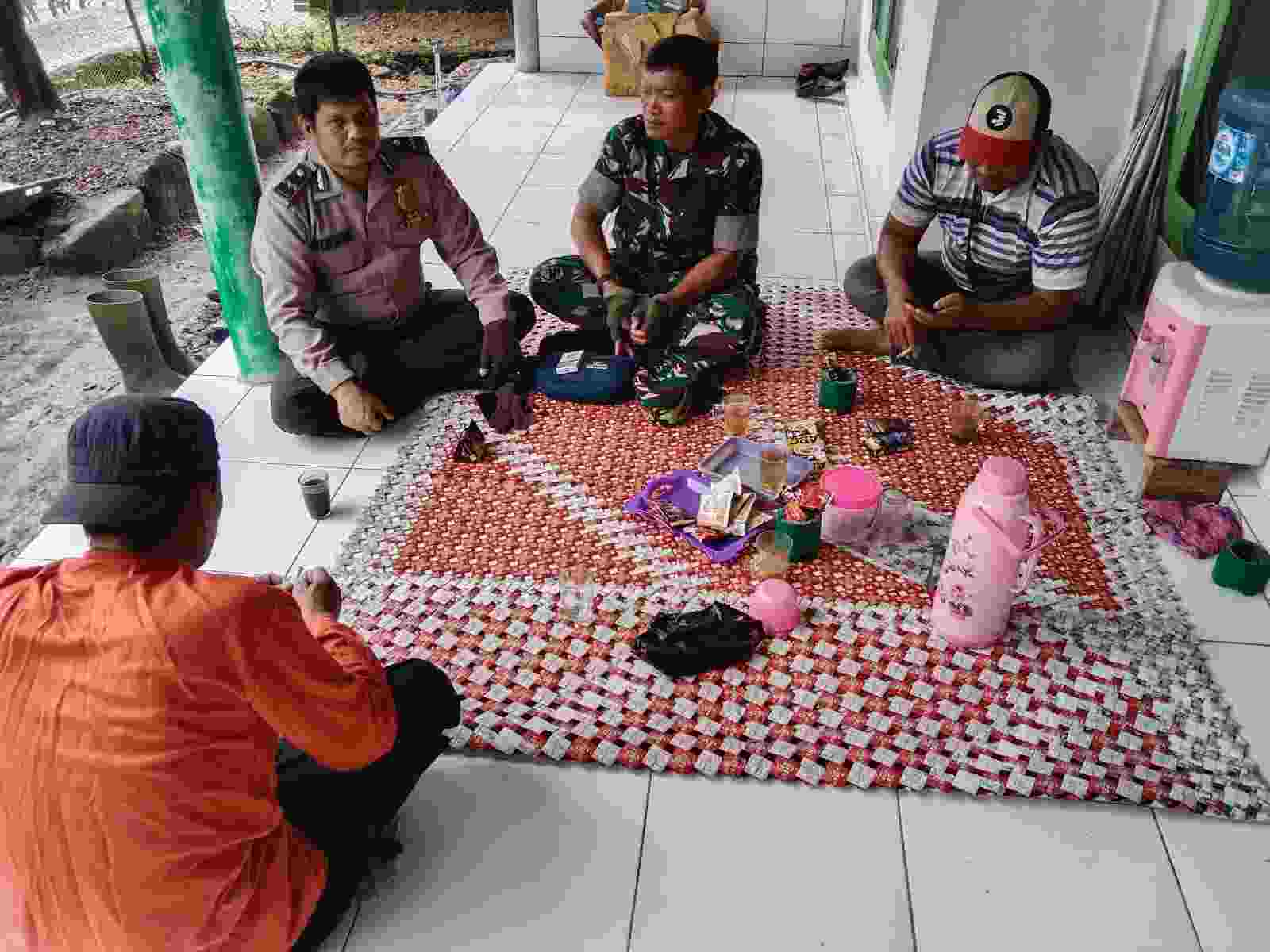 Tekan Risiko Bencana, Babinsa Bantargebang Gencar Komsos