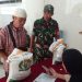 Babinsa Cijangkar Dampingi Pendistribusian Beras