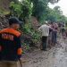 Longsor Akibat Hujan Deras Timbun Jalan Desa di Tarisi, Warga dan Pemdes Sigap Lakukan Gotong Royong