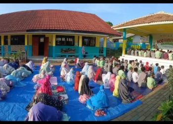 Siswa SDN Wangunreja Biasakan Shalat Dhuha Sebelum Masuk Kelas