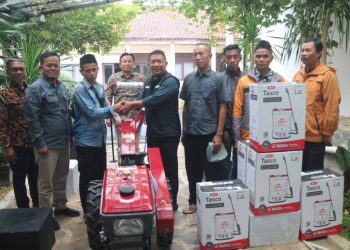 Pemkab Sukabumi Salurkan Bantuan Alsintan untuk Dukung Produktivitas Petani