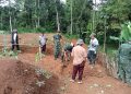 Pemdes Mekarsari dan TNI Gelar Kerja Bakti di Kampung KDM Nyalindung