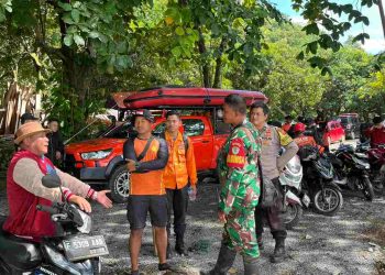 Program Jabar Caang 2025, 38 Rumah di Desa Cibentang Kini Resmi Teraliri Listrik