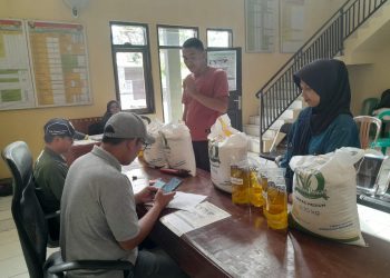 Pemdes Bojongsari Tuntaskan Penyaluran Bantuan Pangan ke 401 KPM