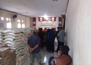 Pemdes Bojongkalong Mulai Salurkan Bantuan Pangan untuk 317 KPM