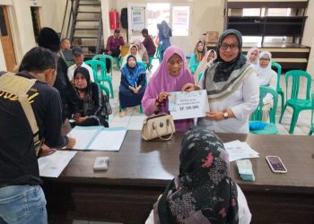 Pemdes Sudajaya Girang Salurkan BLT Dana Desa Periode Desember 2025