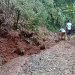 Warga Nangela Gotong Royong Buka Akses Jalan Desa Akibat Tertutup Longsor