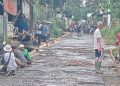 Warga dan Pengusaha Bersinergi Bangun Jalan Lintas Awilega–Babakan